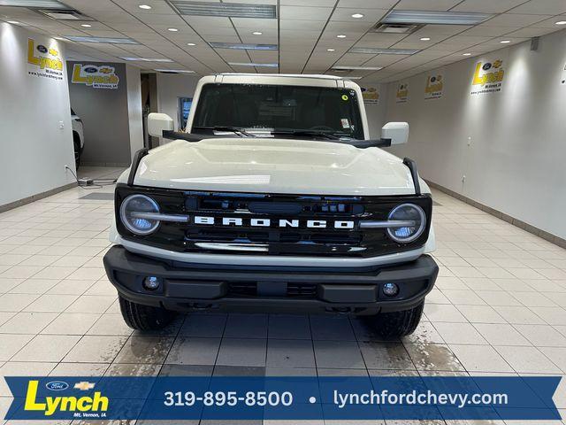 new 2025 Ford Bronco car, priced at $48,405