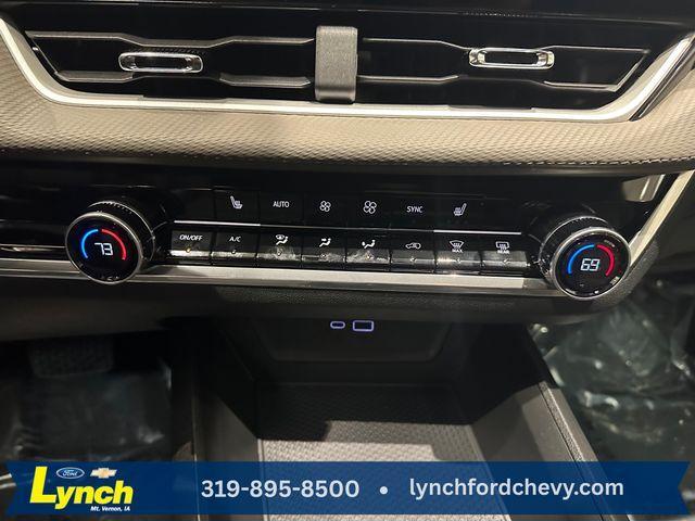 new 2026 Chevrolet Equinox car, priced at $34,525