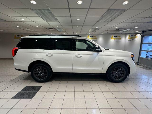 new 2025 Ford Expedition car, priced at $82,700