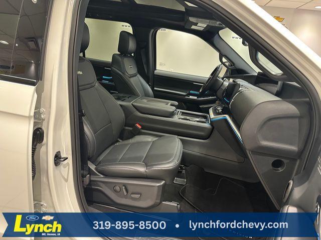 new 2025 Ford Expedition car, priced at $82,700