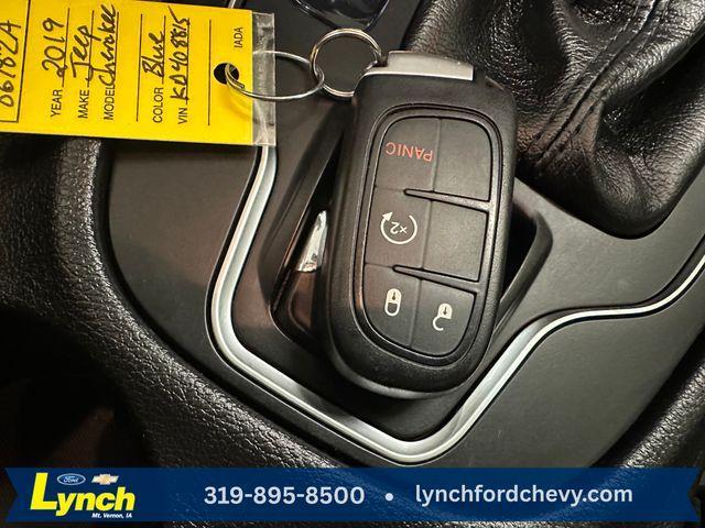 used 2019 Jeep Cherokee car, priced at $18,500