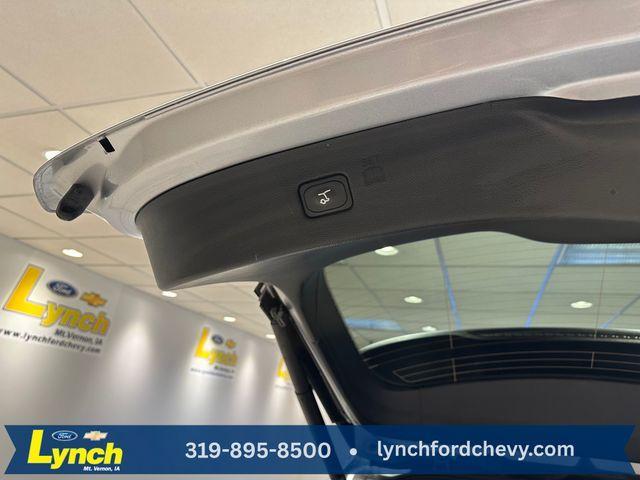 used 2022 Ford Edge car, priced at $26,000