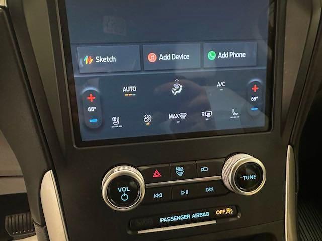 used 2024 Ford Edge car, priced at $26,500