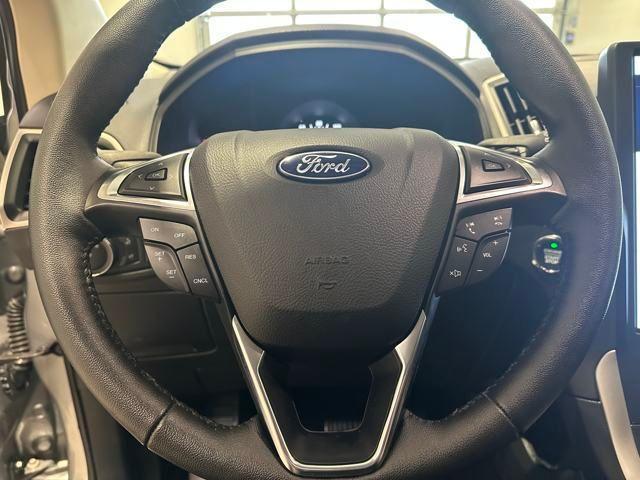 used 2022 Ford Edge car, priced at $24,000