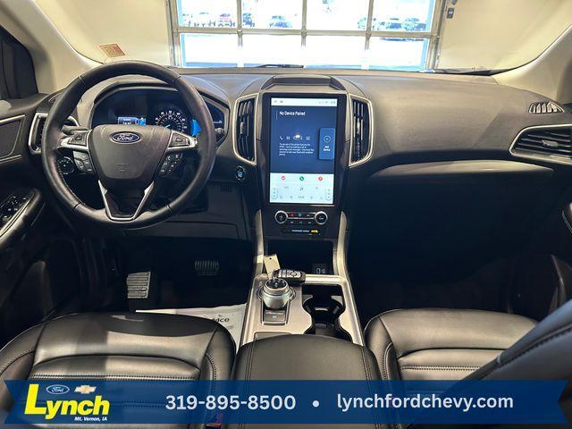 used 2024 Ford Edge car, priced at $28,000