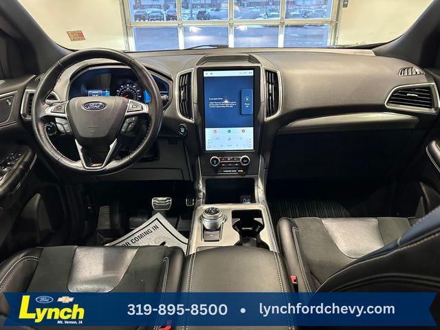 used 2022 Ford Edge car, priced at $25,000