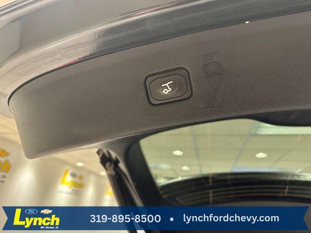 used 2022 Ford Edge car, priced at $25,000