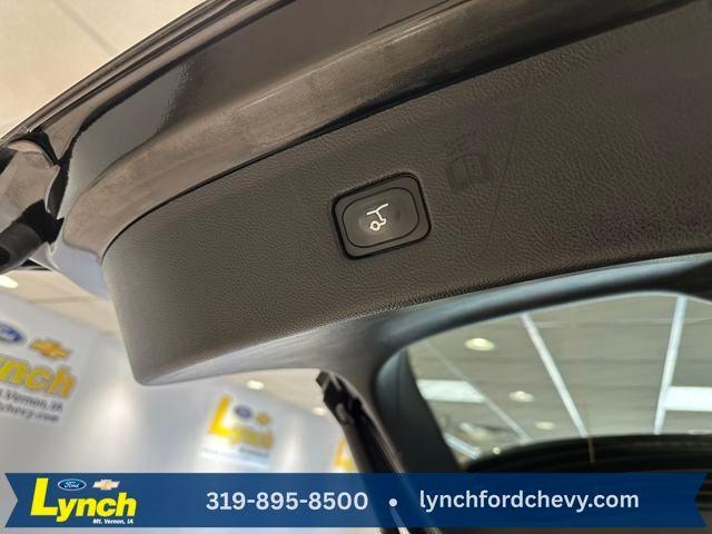 used 2023 Ford Edge car, priced at $25,500