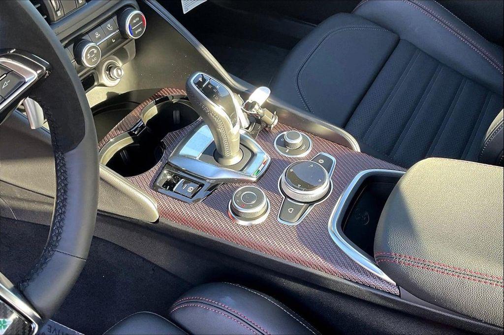 new 2024 Alfa Romeo Giulia car