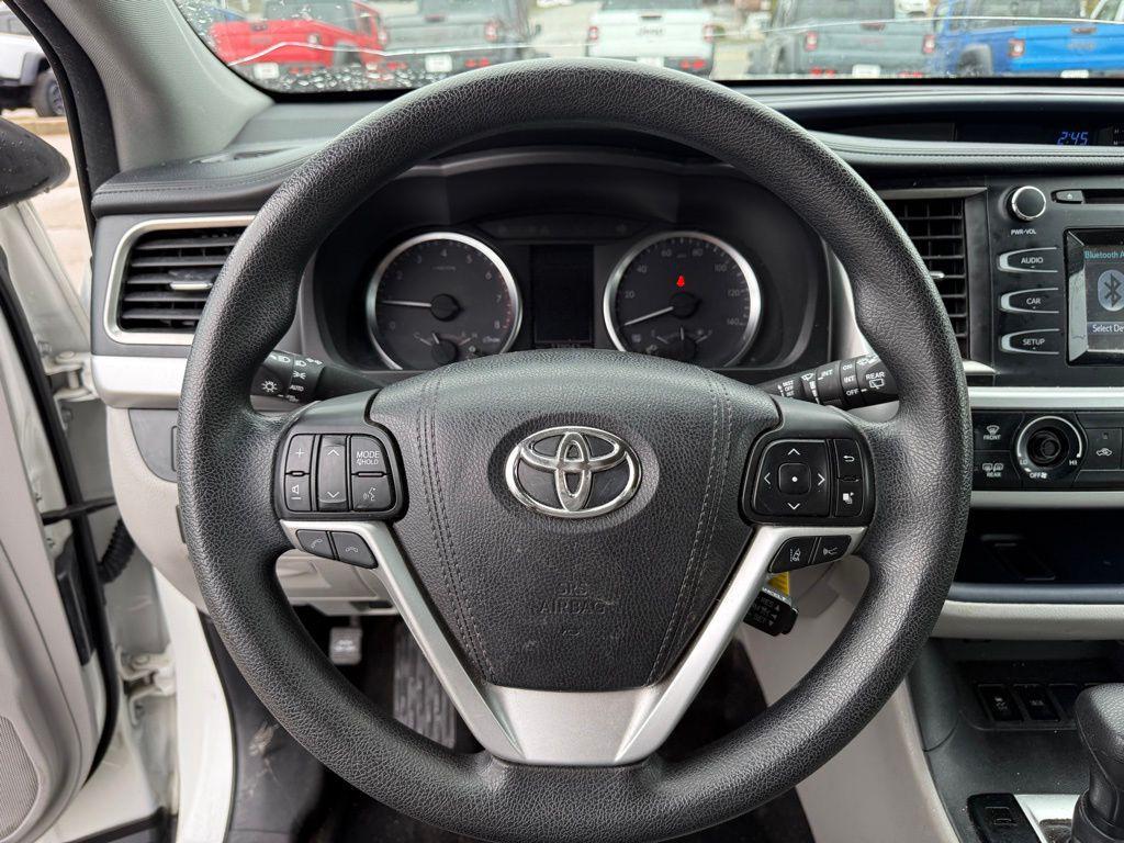 used 2017 Toyota Highlander car, priced at $14,885