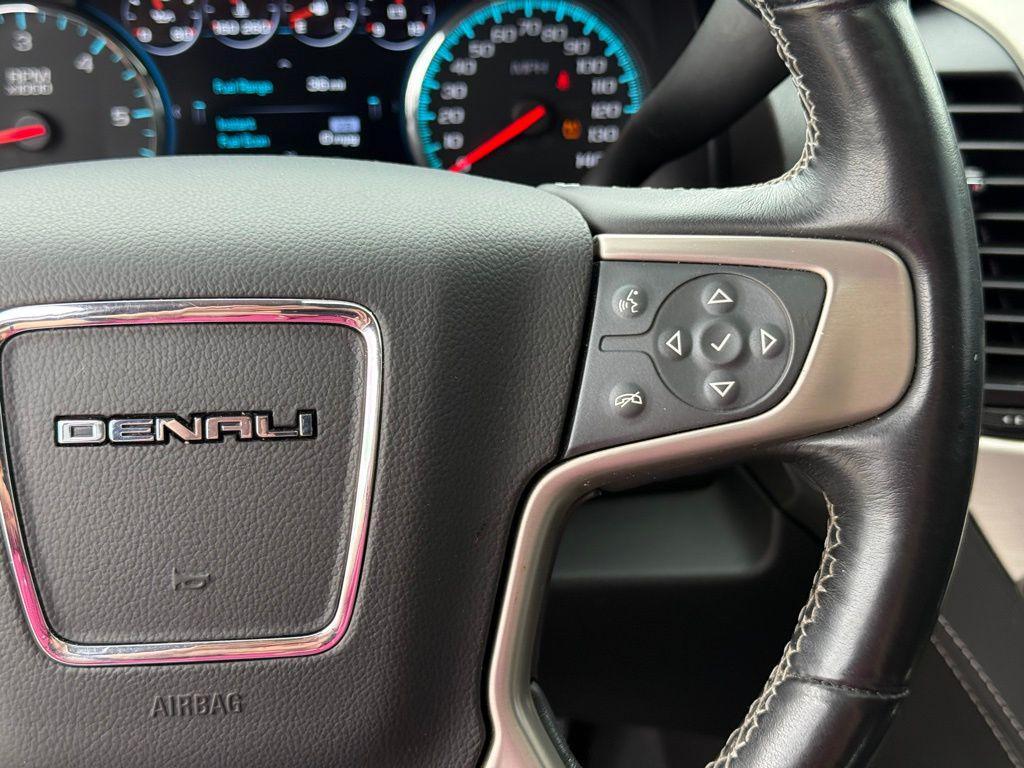 used 2020 GMC Yukon car, priced at $27,995