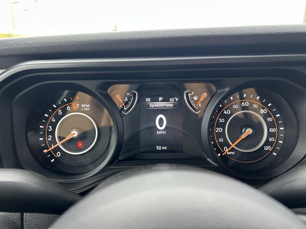 new 2026 Jeep Gladiator car, priced at $38,810