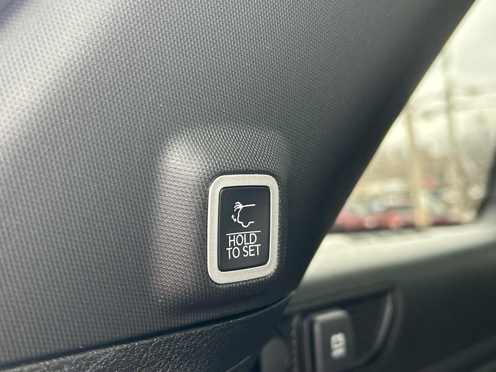 new 2025 Jeep Grand Cherokee car, priced at $43,485