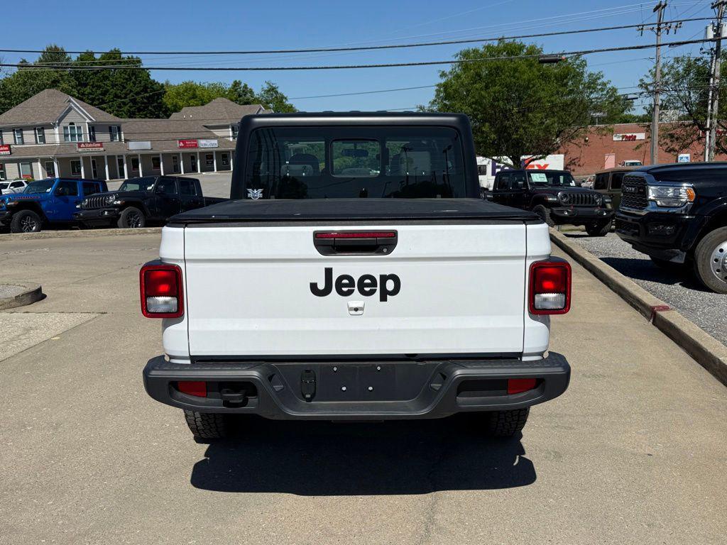 used 2025 Jeep Gladiator car, priced at $37,590