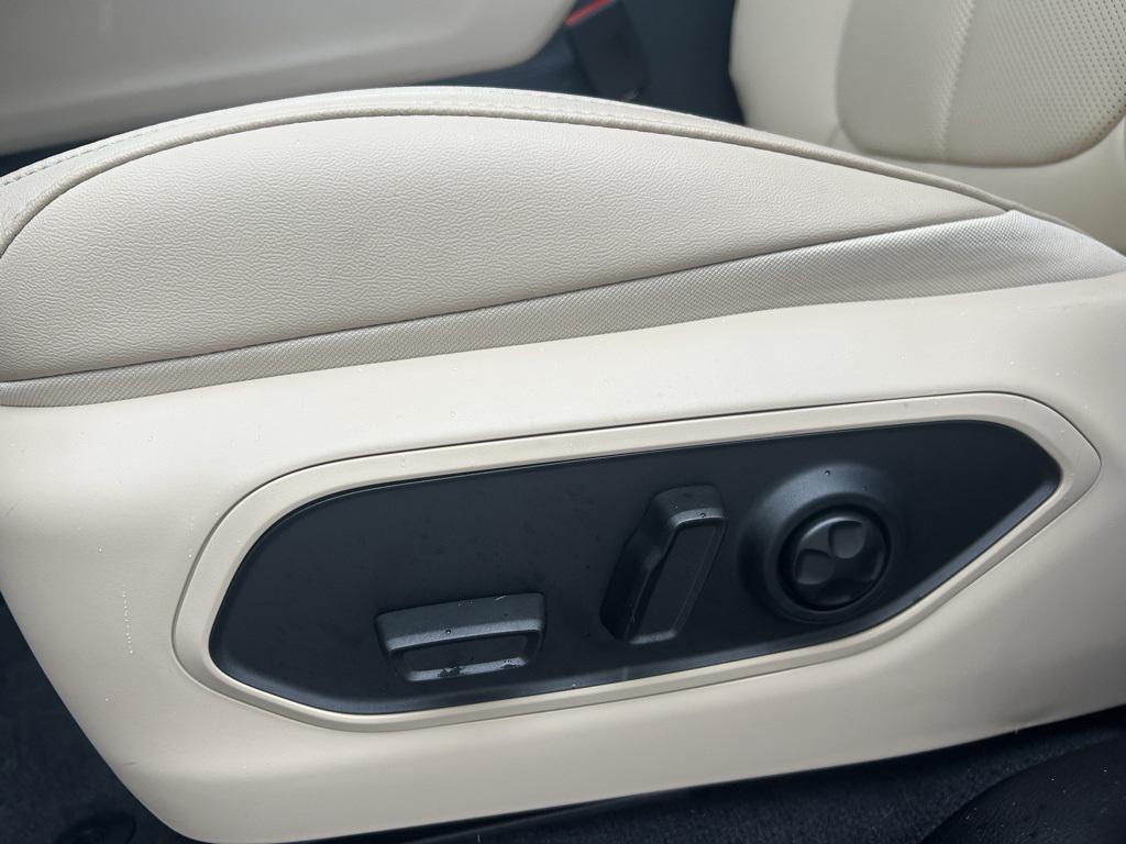 new 2025 Jeep Grand Cherokee car, priced at $47,410