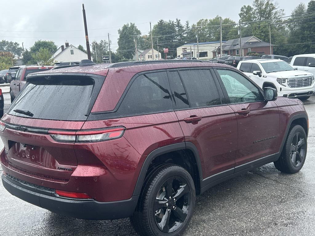 new 2025 Jeep Grand Cherokee car, priced at $47,410