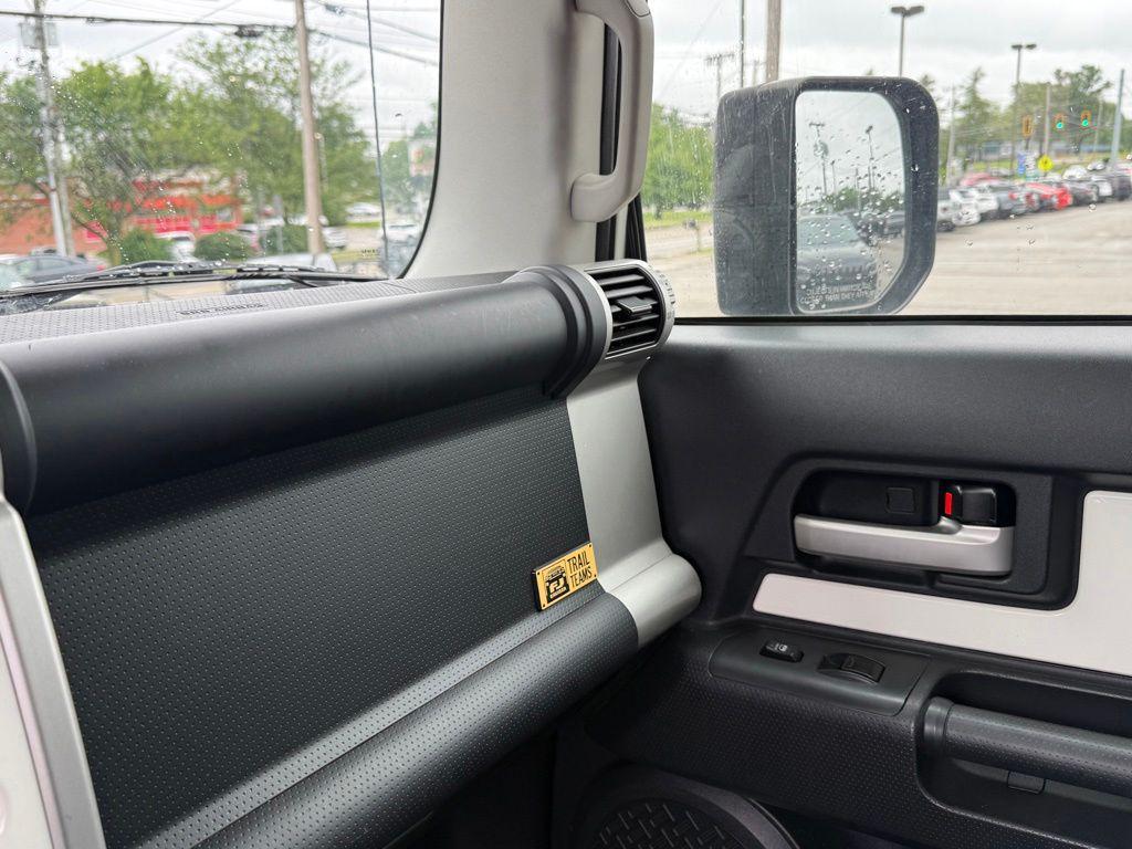 used 2008 Toyota FJ Cruiser car, priced at $15,000