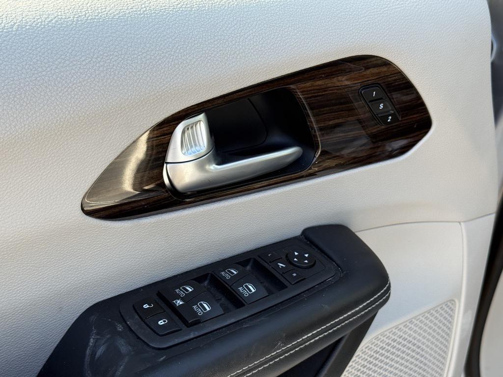 used 2023 Chrysler Pacifica car, priced at $28,845
