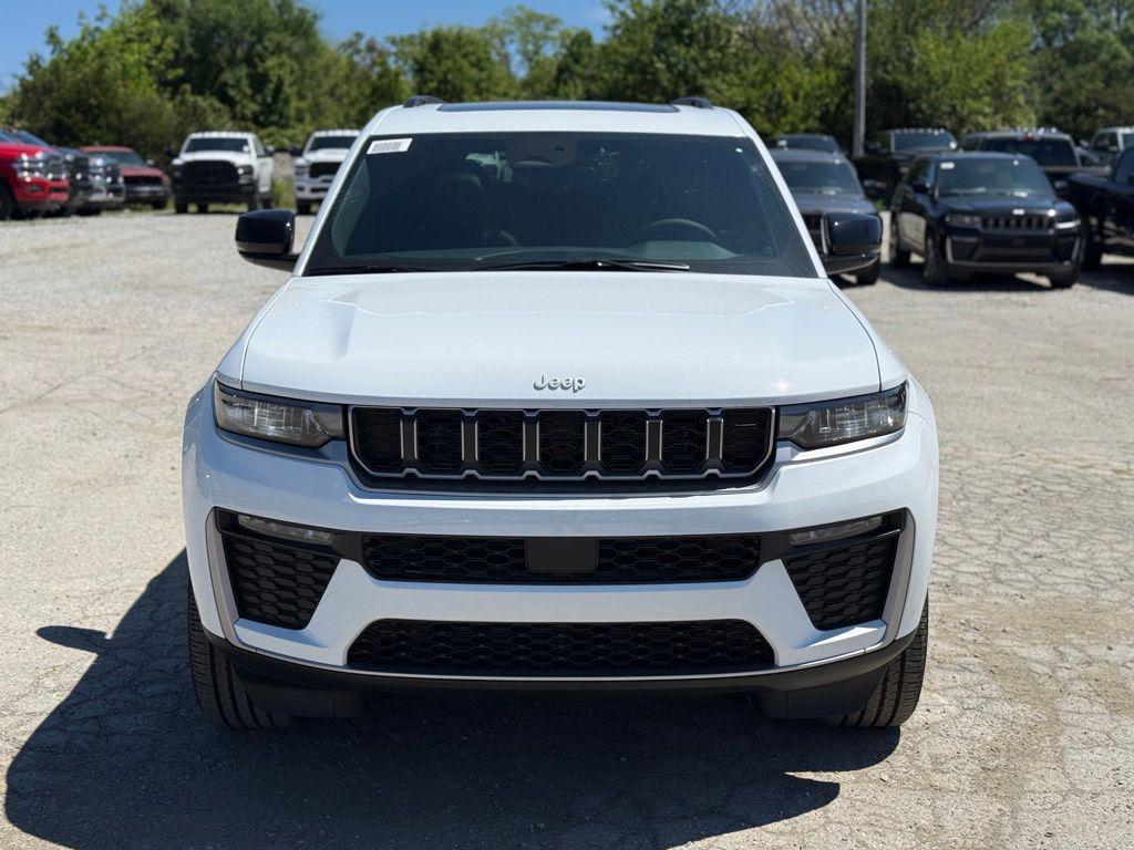 new 2026 Jeep Grand Cherokee L car, priced at $42,195