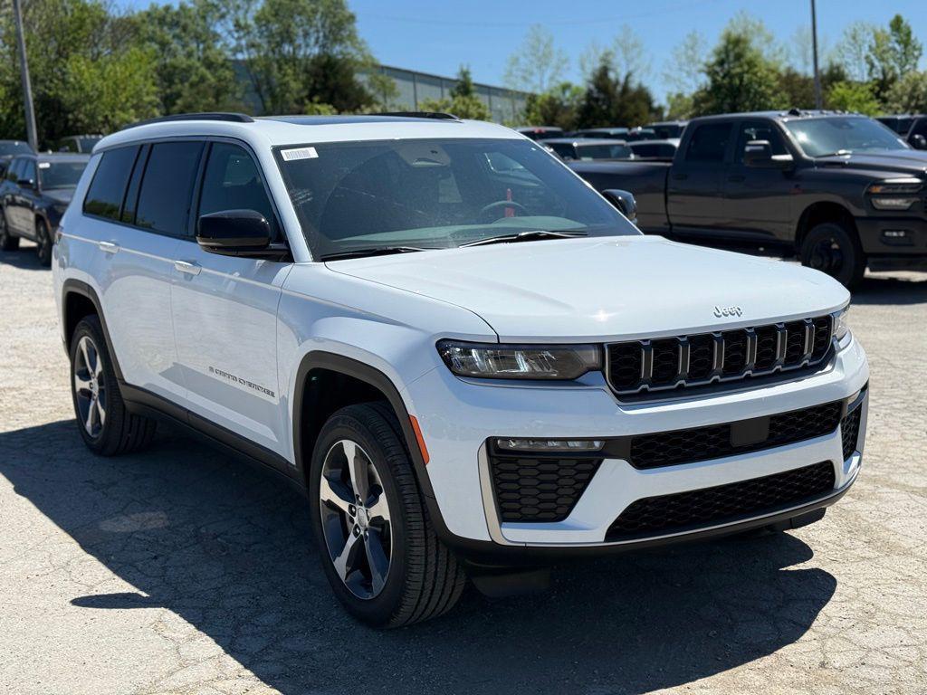 new 2026 Jeep Grand Cherokee L car, priced at $42,195