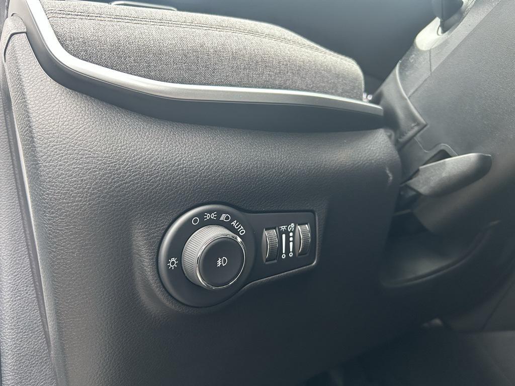 used 2024 Jeep Compass car, priced at $23,995