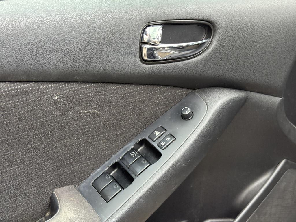 used 2010 Nissan Altima car, priced at $2,995