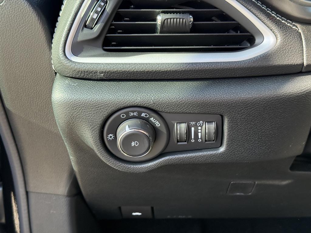 new 2026 Chrysler Pacifica car, priced at $44,305