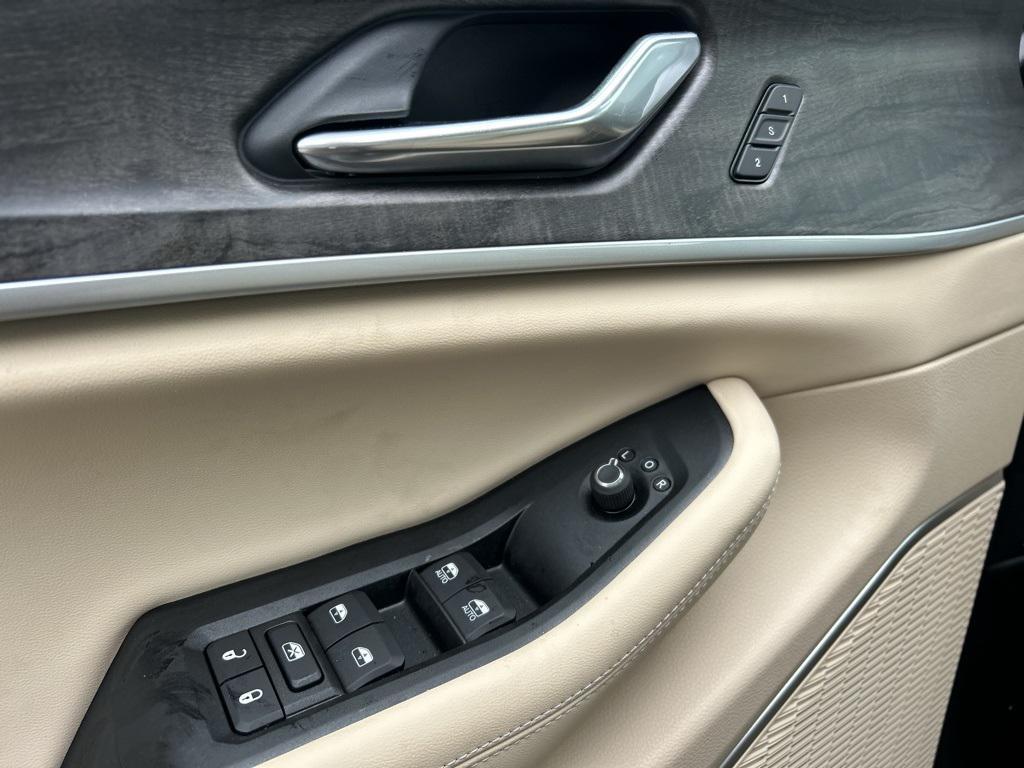 new 2026 Jeep Grand Cherokee car, priced at $40,985