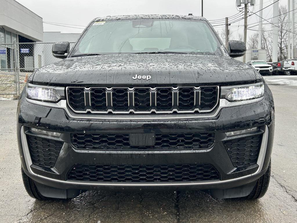 new 2026 Jeep Grand Cherokee car, priced at $40,985