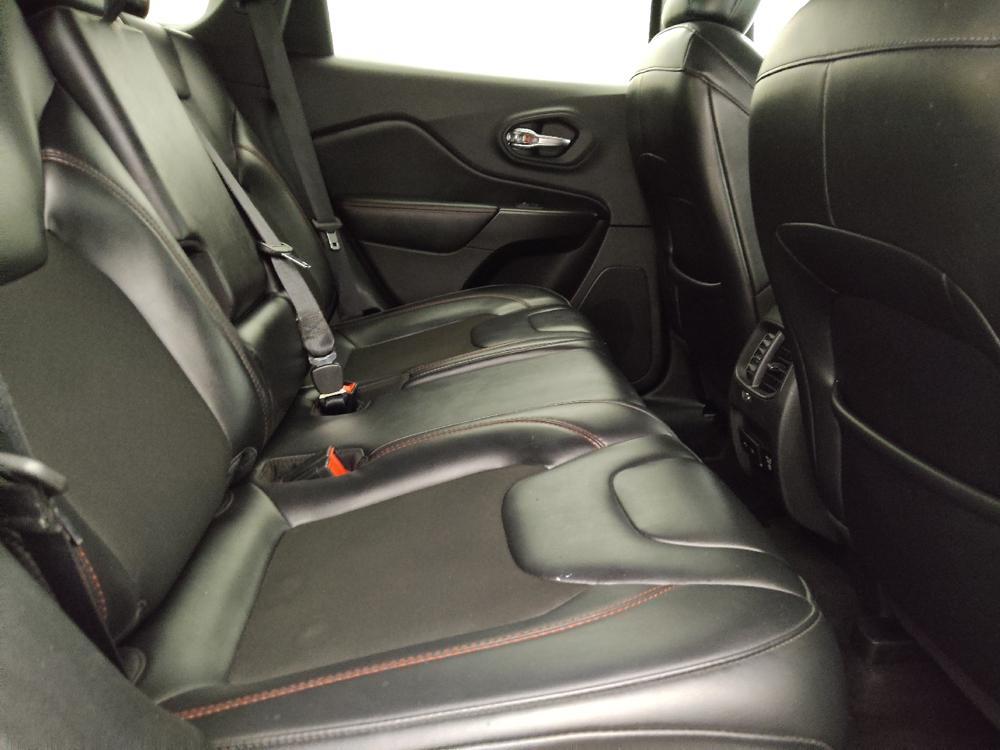 used 2020 Jeep Cherokee car, priced at $18,395