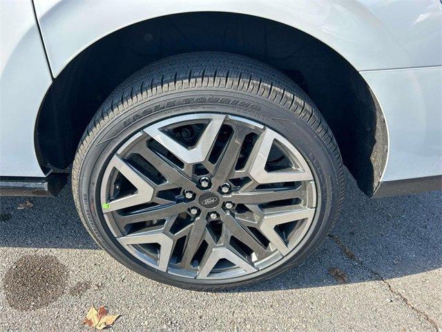 new 2025 Ford Expedition Max car, priced at $88,021