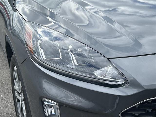 used 2022 Ford Escape car, priced at $19,136