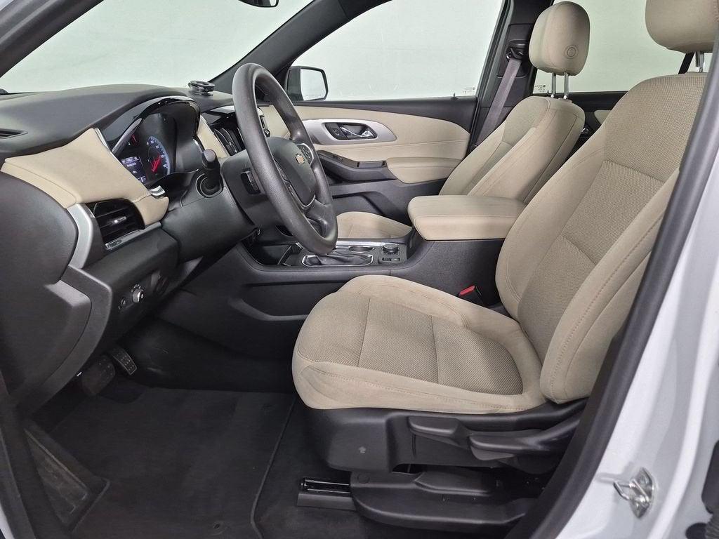 used 2023 Chevrolet Traverse car, priced at $24,200