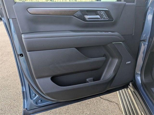 new 2025 Chevrolet Suburban car, priced at $87,130