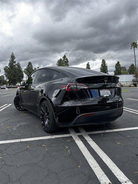 Tesla Model Y view 5