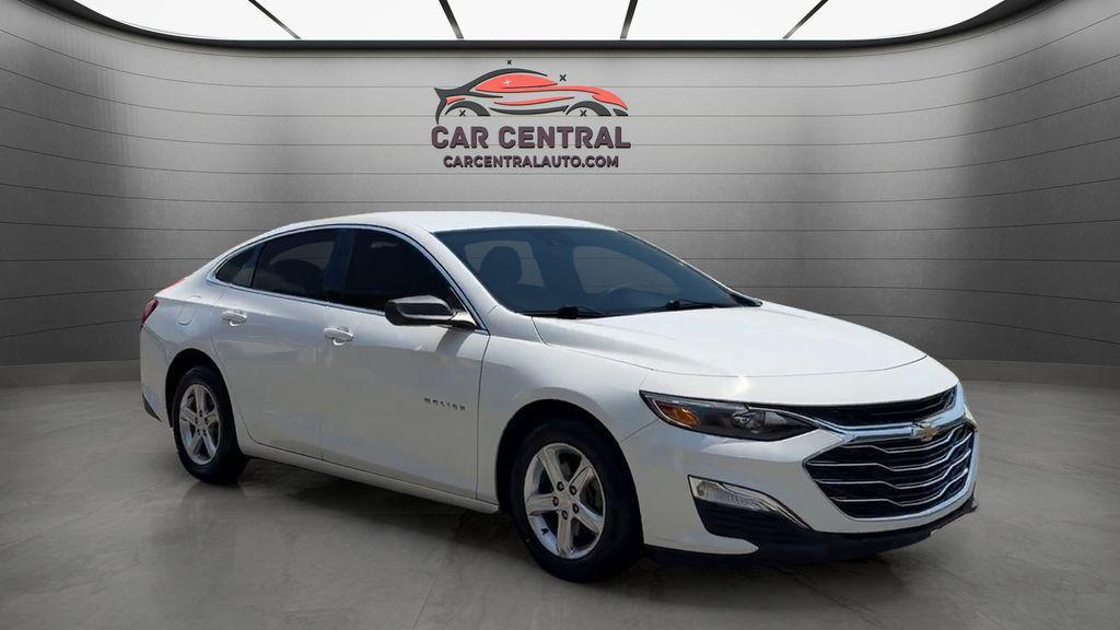 used 2023 Chevrolet Malibu car, priced at $14,998