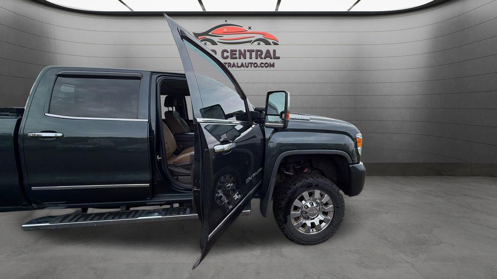 used 2017 GMC Sierra 2500 car, priced at $41,489