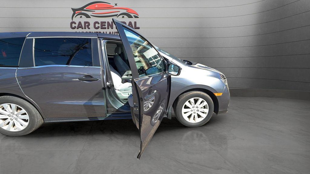 used 2018 Honda Odyssey car, priced at $13,994