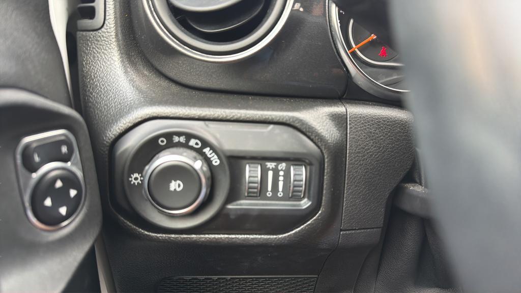 used 2021 Jeep Wrangler Unlimited car, priced at $24,934