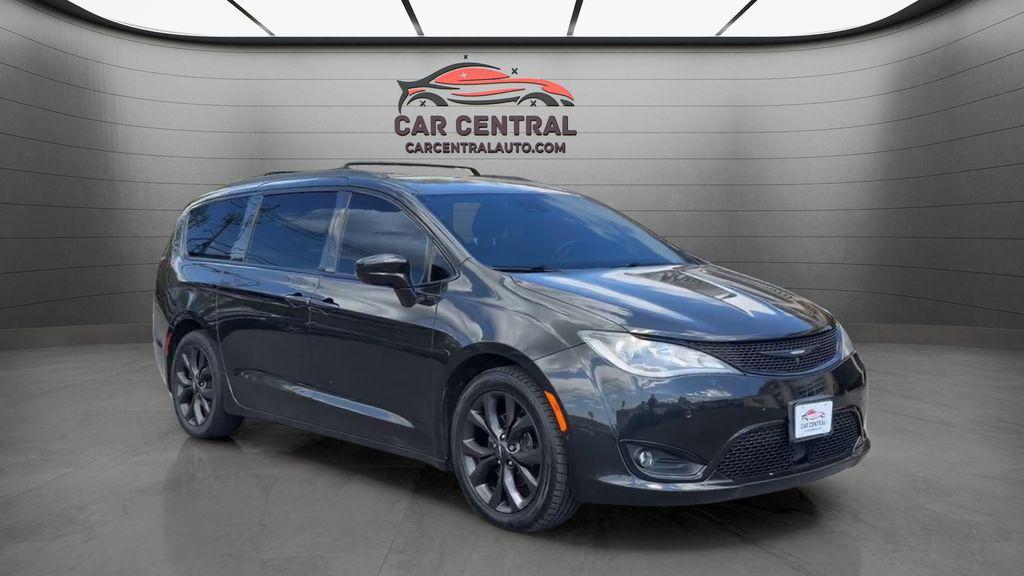 used 2018 Chrysler Pacifica car, priced at $15,199