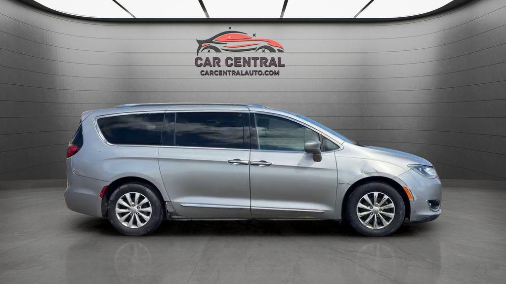 used 2019 Chrysler Pacifica car, priced at $18,994