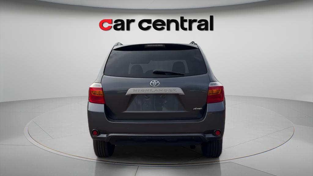 used 2010 Toyota Highlander car, priced at $7,594