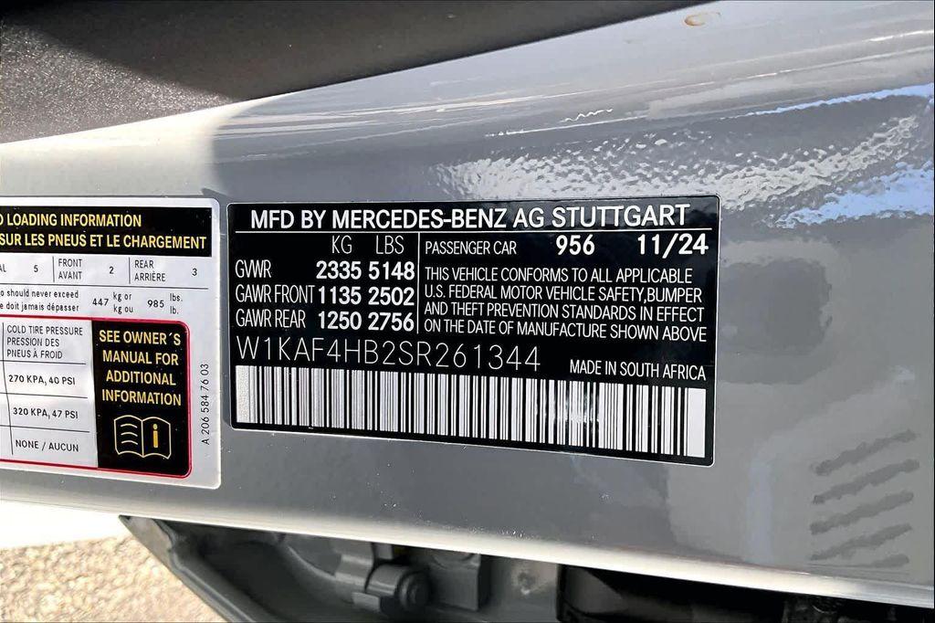 Mercedes-Benz C-Class view 33