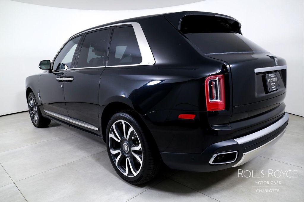 used 2022 Rolls-Royce Cullinan car, priced at $249,996