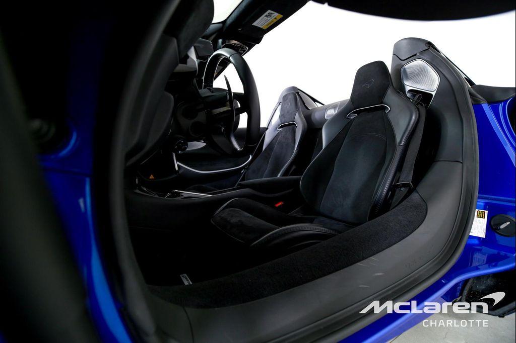 used 2025 McLaren Artura car, priced at $259,996