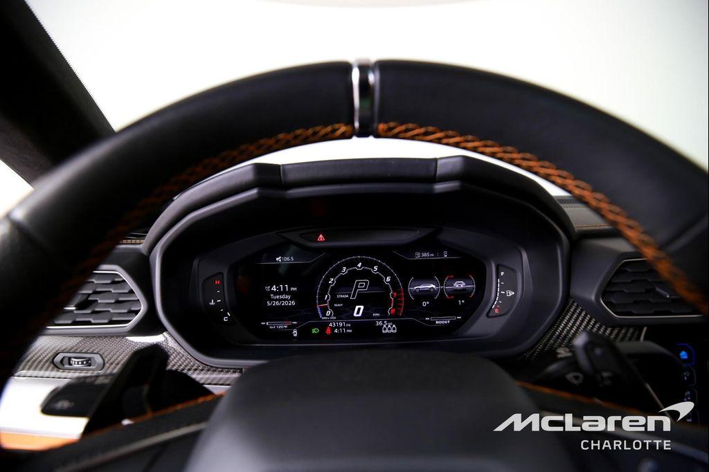 used 2022 Lamborghini Urus car, priced at $209,996