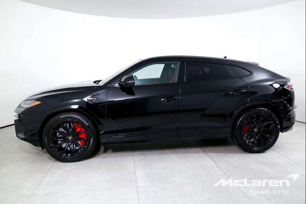 used 2023 Lamborghini Urus car, priced at $259,996