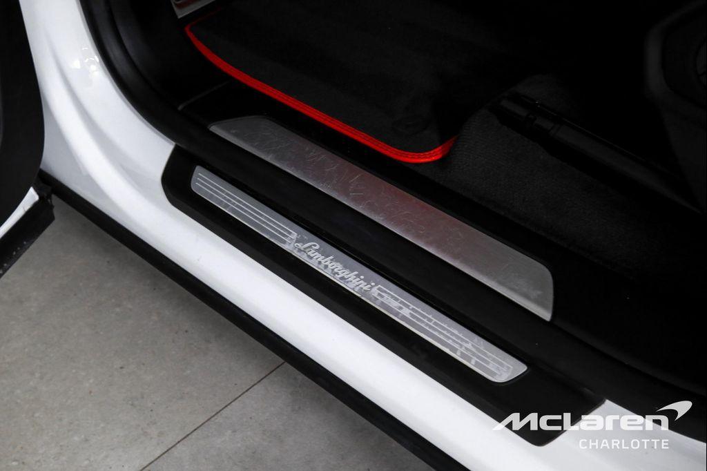 used 2022 Lamborghini Urus car, priced at $189,996