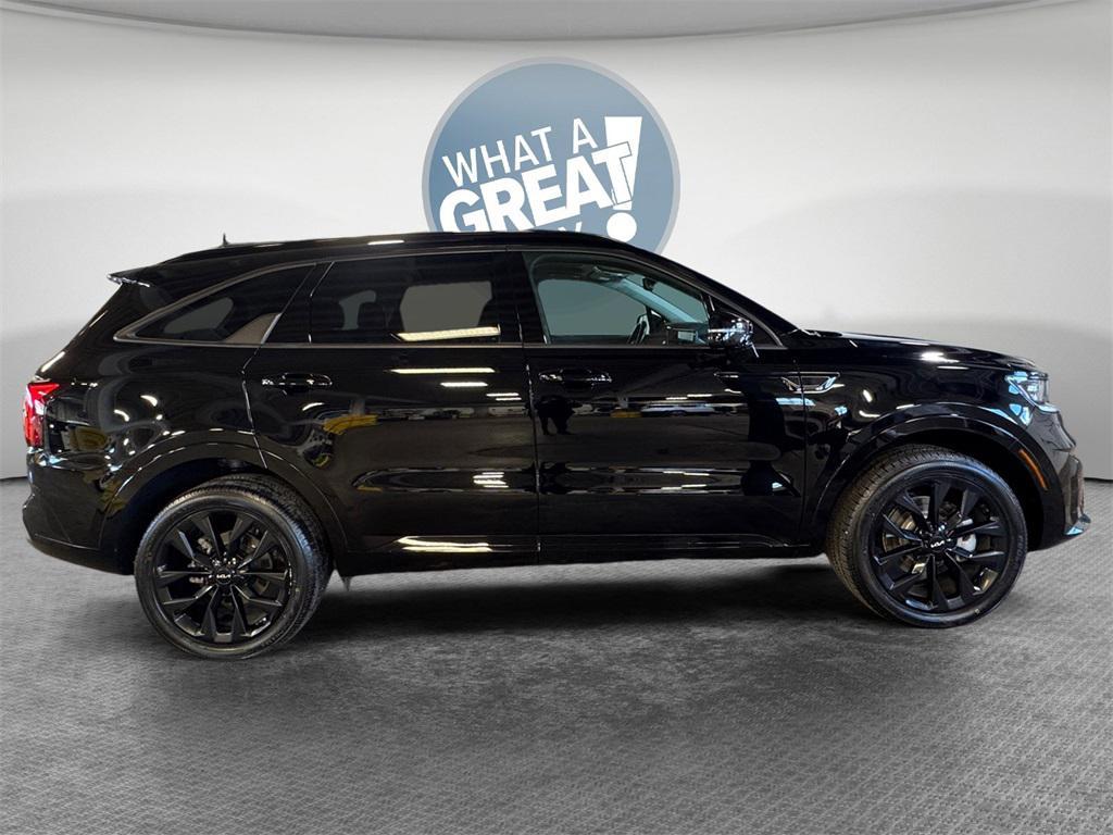 used 2023 Kia Sorento car, priced at $30,999