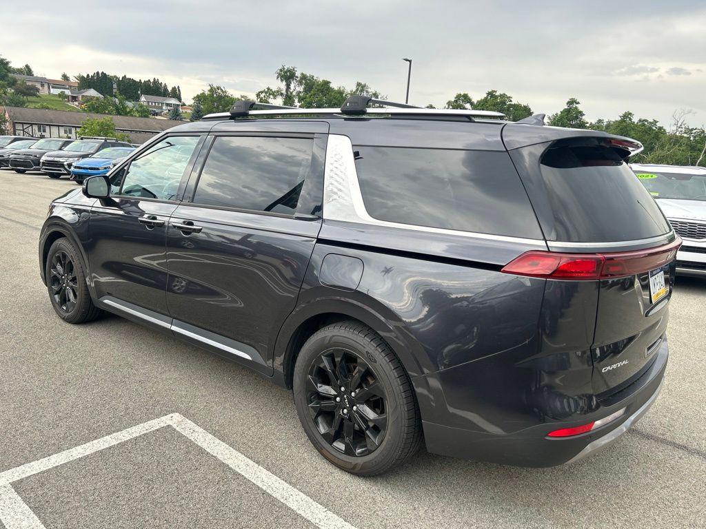 used 2023 Kia Carnival car, priced at $35,999